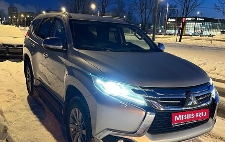 Mitsubishi Pajero Sport III рестайлинг, 2019 год, 3 350 000 рублей, 1 фотография