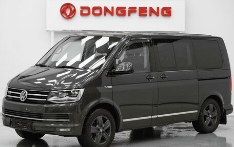 Volkswagen Multivan T5, 2015 год, 3 345 000 рублей, 3 фотография