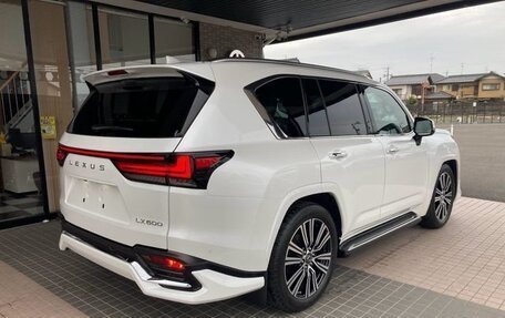Lexus LX, 2023 год, 13 850 000 рублей, 5 фотография