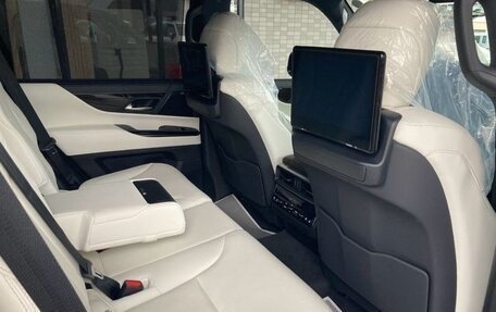 Lexus LX, 2023 год, 13 850 000 рублей, 14 фотография