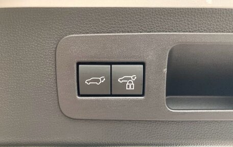 Lexus LX, 2023 год, 13 850 000 рублей, 17 фотография