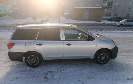 Nissan AD III, 2009 год, 485 000 рублей, 2 фотография