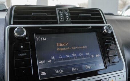 Toyota Land Cruiser Prado 150 рестайлинг 2, 2019 год, 4 999 000 рублей, 13 фотография