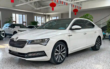 Skoda Superb III рестайлинг, 2023 год, 2 586 911 рублей, 1 фотография