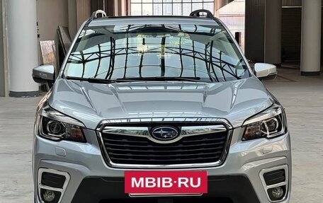 Subaru Forester, 2020 год, 1 900 000 рублей, 2 фотография