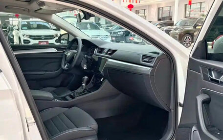 Skoda Superb III рестайлинг, 2023 год, 2 586 911 рублей, 10 фотография