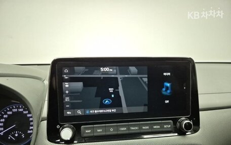 Hyundai Kona I, 2022 год, 1 938 030 рублей, 13 фотография