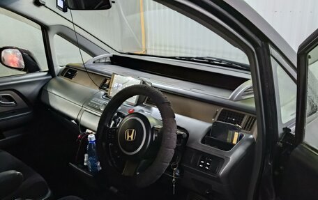 Honda Stepwgn III, 2005 год, 780 000 рублей, 10 фотография