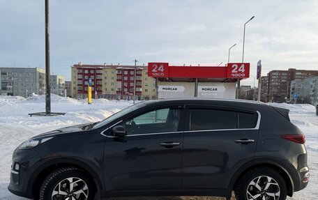 KIA Sportage IV рестайлинг, 2020 год, 2 600 000 рублей, 8 фотография