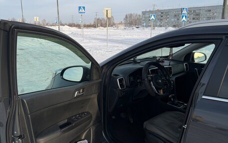 KIA Sportage IV рестайлинг, 2020 год, 2 600 000 рублей, 5 фотография