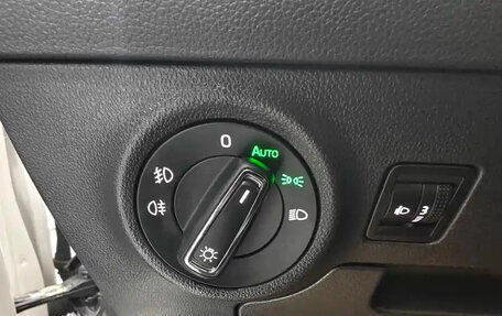 Skoda Karoq I, 2022 год, 2 087 911 рублей, 13 фотография