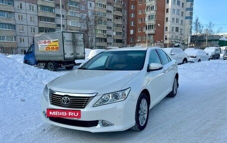 Toyota Camry, 2012 год, 1 680 000 рублей, 2 фотография