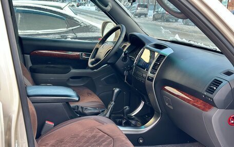 Toyota Land Cruiser Prado 120 рестайлинг, 2008 год, 1 950 000 рублей, 8 фотография