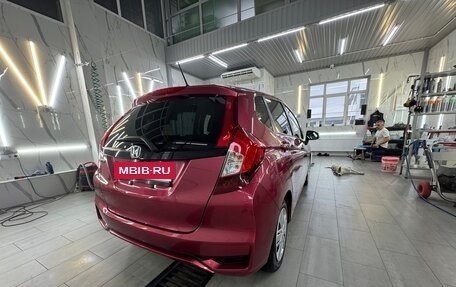 Honda Fit III, 2019 год, 1 300 000 рублей, 18 фотография