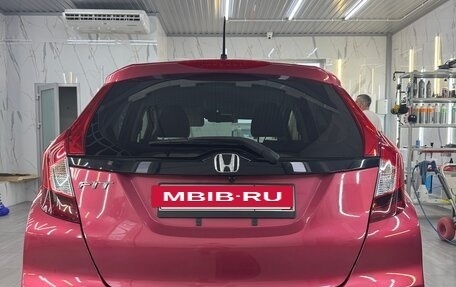 Honda Fit III, 2019 год, 1 300 000 рублей, 21 фотография