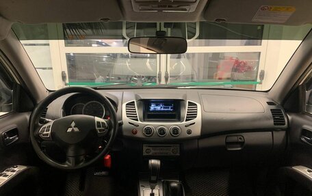 Mitsubishi L200 IV рестайлинг, 2014 год, 1 800 000 рублей, 12 фотография