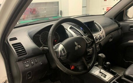 Mitsubishi L200 IV рестайлинг, 2014 год, 1 800 000 рублей, 14 фотография