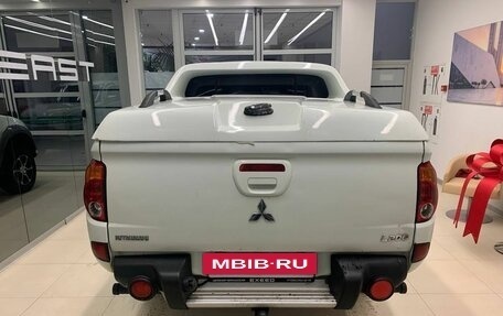 Mitsubishi L200 IV рестайлинг, 2014 год, 1 800 000 рублей, 5 фотография