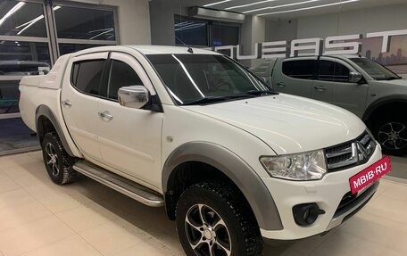 Mitsubishi L200 IV рестайлинг, 2014 год, 1 800 000 рублей, 3 фотография