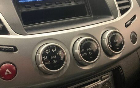 Mitsubishi L200 IV рестайлинг, 2014 год, 1 800 000 рублей, 21 фотография