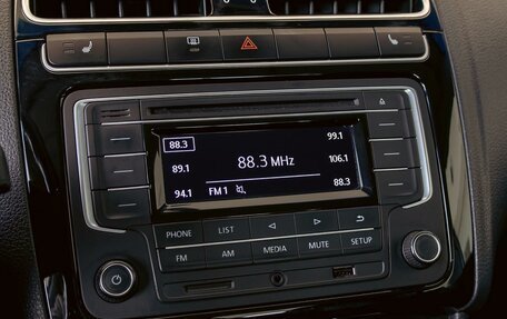 Volkswagen Polo VI (EU Market), 2017 год, 1 055 000 рублей, 14 фотография