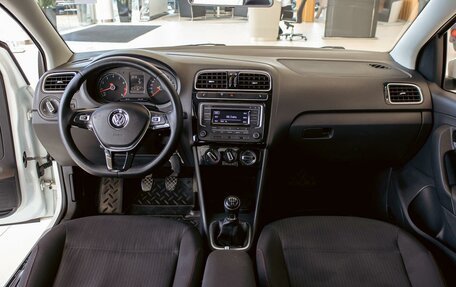 Volkswagen Polo VI (EU Market), 2017 год, 1 055 000 рублей, 16 фотография