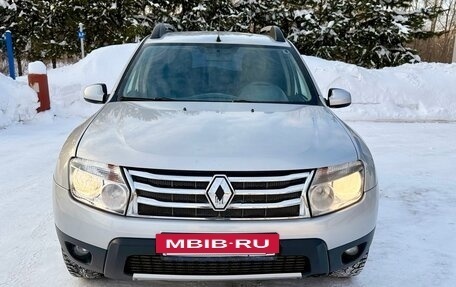 Renault Duster I рестайлинг, 2012 год, 880 000 рублей, 2 фотография
