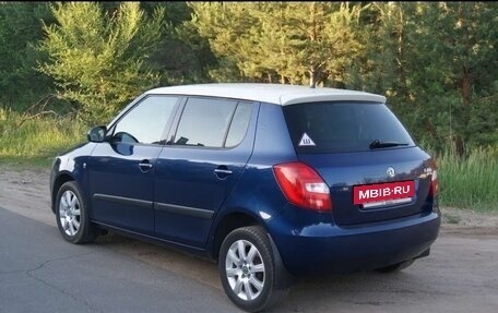 Skoda Fabia II, 2013 год, 850 000 рублей, 2 фотография