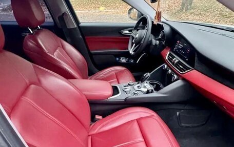 Alfa Romeo Giulia II, 2021 год, 6 100 000 рублей, 8 фотография