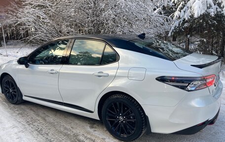 Toyota Camry, 2021 год, 5 500 000 рублей, 10 фотография