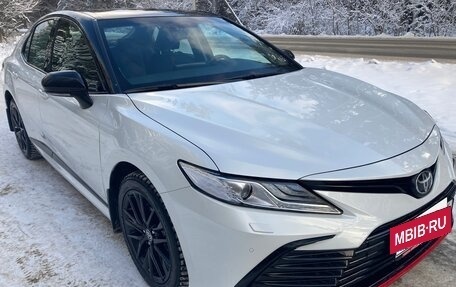 Toyota Camry, 2021 год, 5 500 000 рублей, 3 фотография