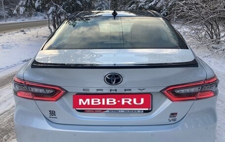 Toyota Camry, 2021 год, 5 500 000 рублей, 6 фотография