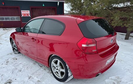 BMW 1 серия, 2011 год, 900 000 рублей, 7 фотография