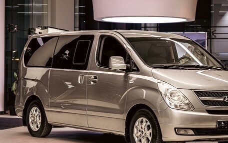 Hyundai Grand Starex Grand Starex I рестайлинг 2, 2011 год, 1 695 000 рублей, 7 фотография