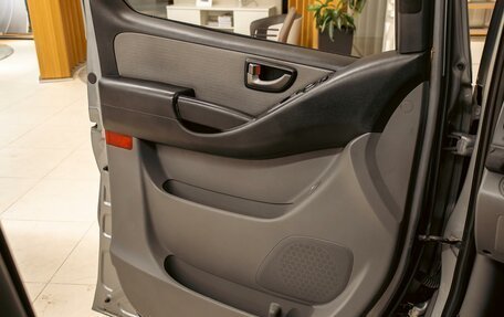 Hyundai Grand Starex Grand Starex I рестайлинг 2, 2011 год, 1 695 000 рублей, 12 фотография