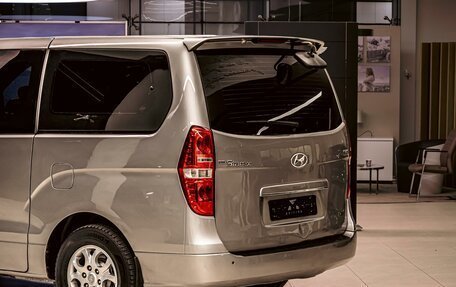 Hyundai Grand Starex Grand Starex I рестайлинг 2, 2011 год, 1 695 000 рублей, 10 фотография
