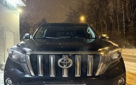 Toyota Land Cruiser Prado 150 рестайлинг 2, 2016 год, 4 100 000 рублей, 3 фотография