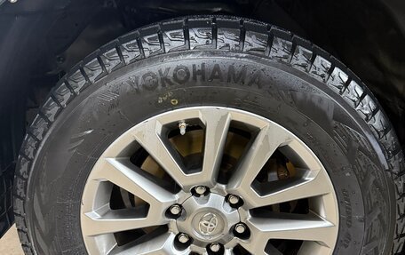 Toyota Land Cruiser Prado 150 рестайлинг 2, 2016 год, 4 100 000 рублей, 15 фотография