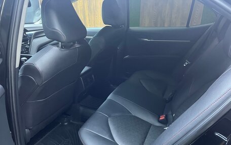 Toyota Camry, 2021 год, 3 470 000 рублей, 6 фотография