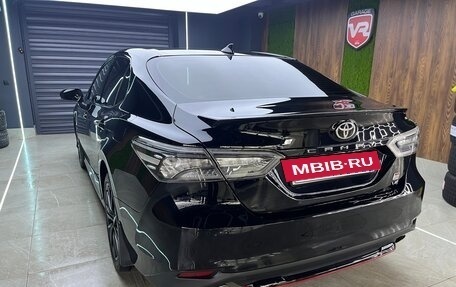 Toyota Camry, 2021 год, 3 470 000 рублей, 3 фотография