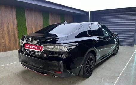 Toyota Camry, 2021 год, 3 470 000 рублей, 2 фотография