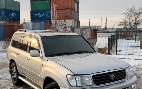 Toyota Land Cruiser 100 рестайлинг 2, 2001 год, 1 400 000 рублей, 2 фотография