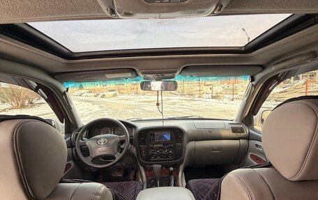 Toyota Land Cruiser 100 рестайлинг 2, 2001 год, 1 400 000 рублей, 17 фотография