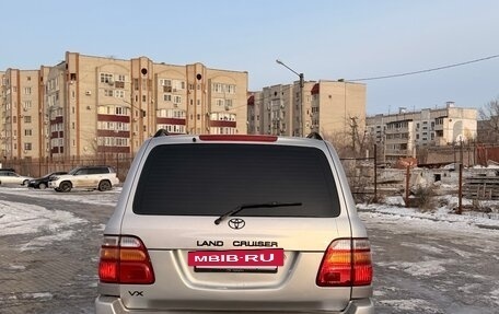 Toyota Land Cruiser 100 рестайлинг 2, 2001 год, 1 400 000 рублей, 11 фотография