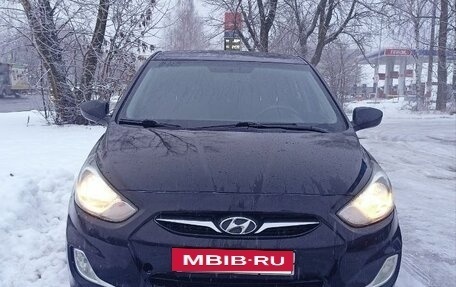 Hyundai Solaris II рестайлинг, 2013 год, 650 000 рублей, 3 фотография
