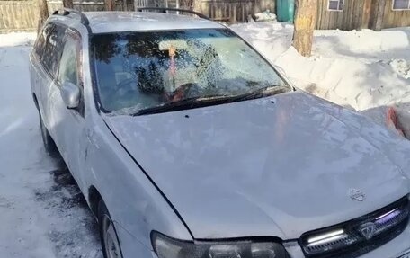 Nissan Avenir II, 2000 год, 330 000 рублей, 1 фотография