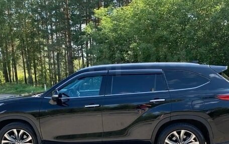 Toyota Highlander, 2023 год, 9 300 000 рублей, 6 фотография