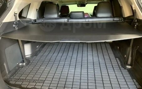 Toyota Highlander, 2023 год, 9 300 000 рублей, 11 фотография