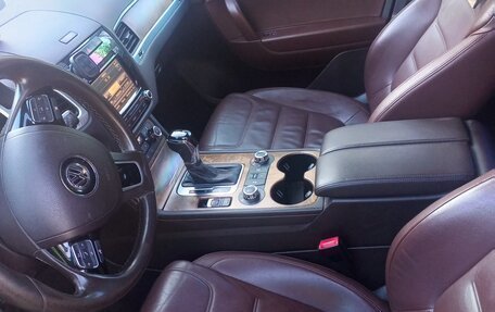 Volkswagen Touareg III, 2012 год, 1 550 000 рублей, 8 фотография