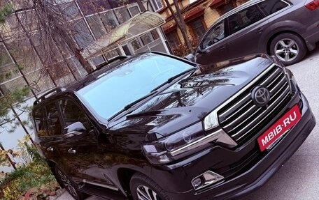 Toyota Land Cruiser 200, 2018 год, 6 650 000 рублей, 12 фотография